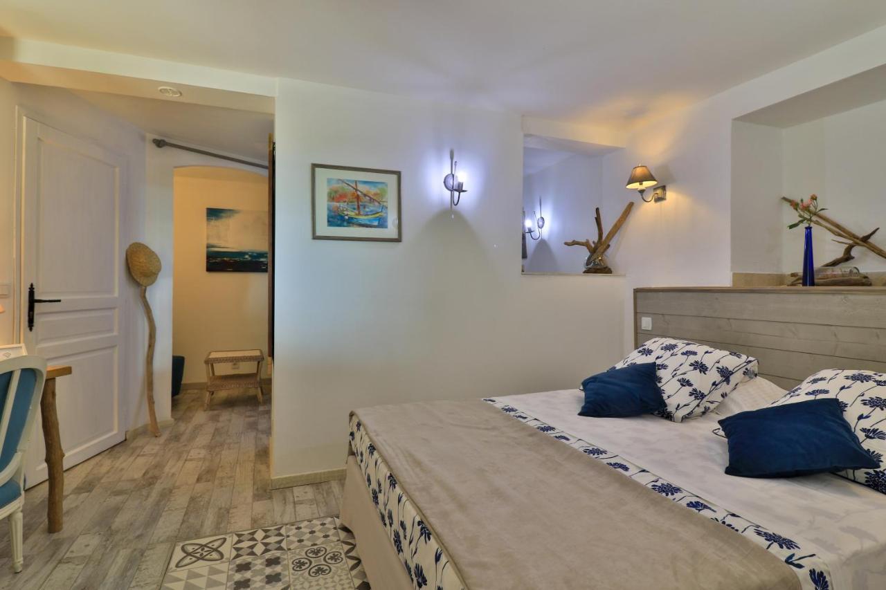 Bed and Breakfast Le Mazet De Tourrettes Экстерьер фото