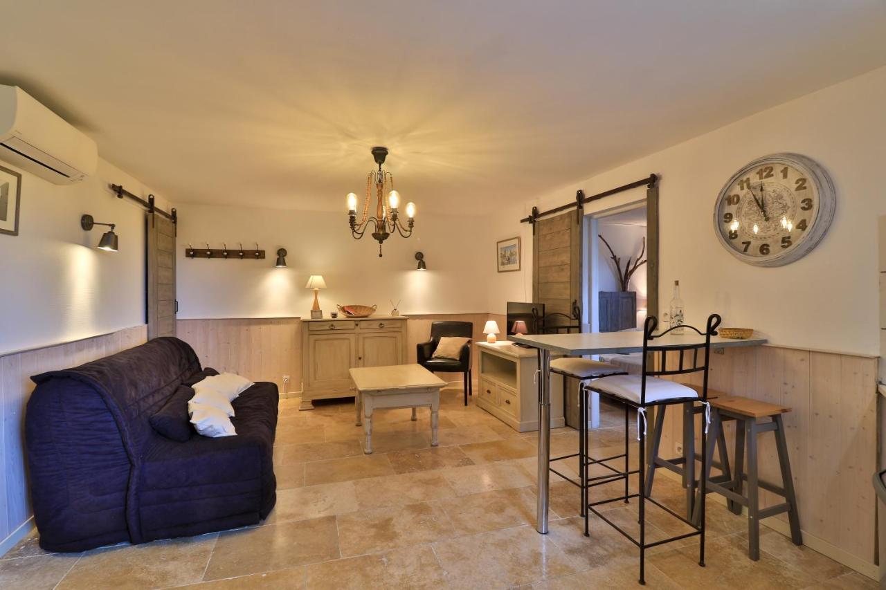 Bed and Breakfast Le Mazet De Tourrettes Экстерьер фото