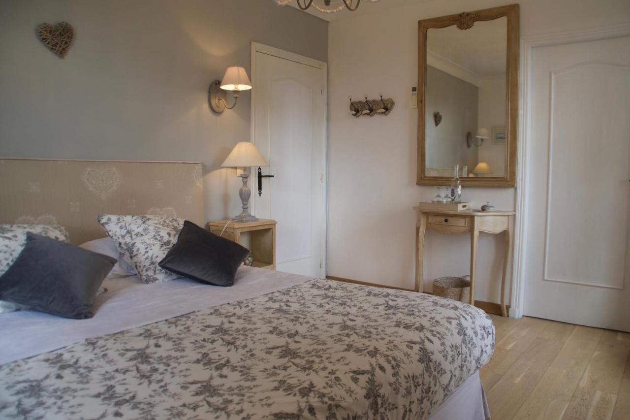 Bed and Breakfast Le Mazet De Tourrettes Экстерьер фото