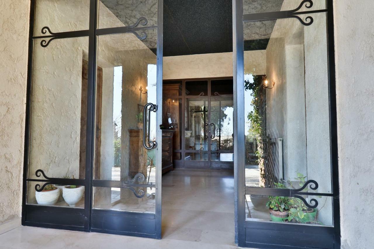 Bed and Breakfast Le Mazet De Tourrettes Экстерьер фото