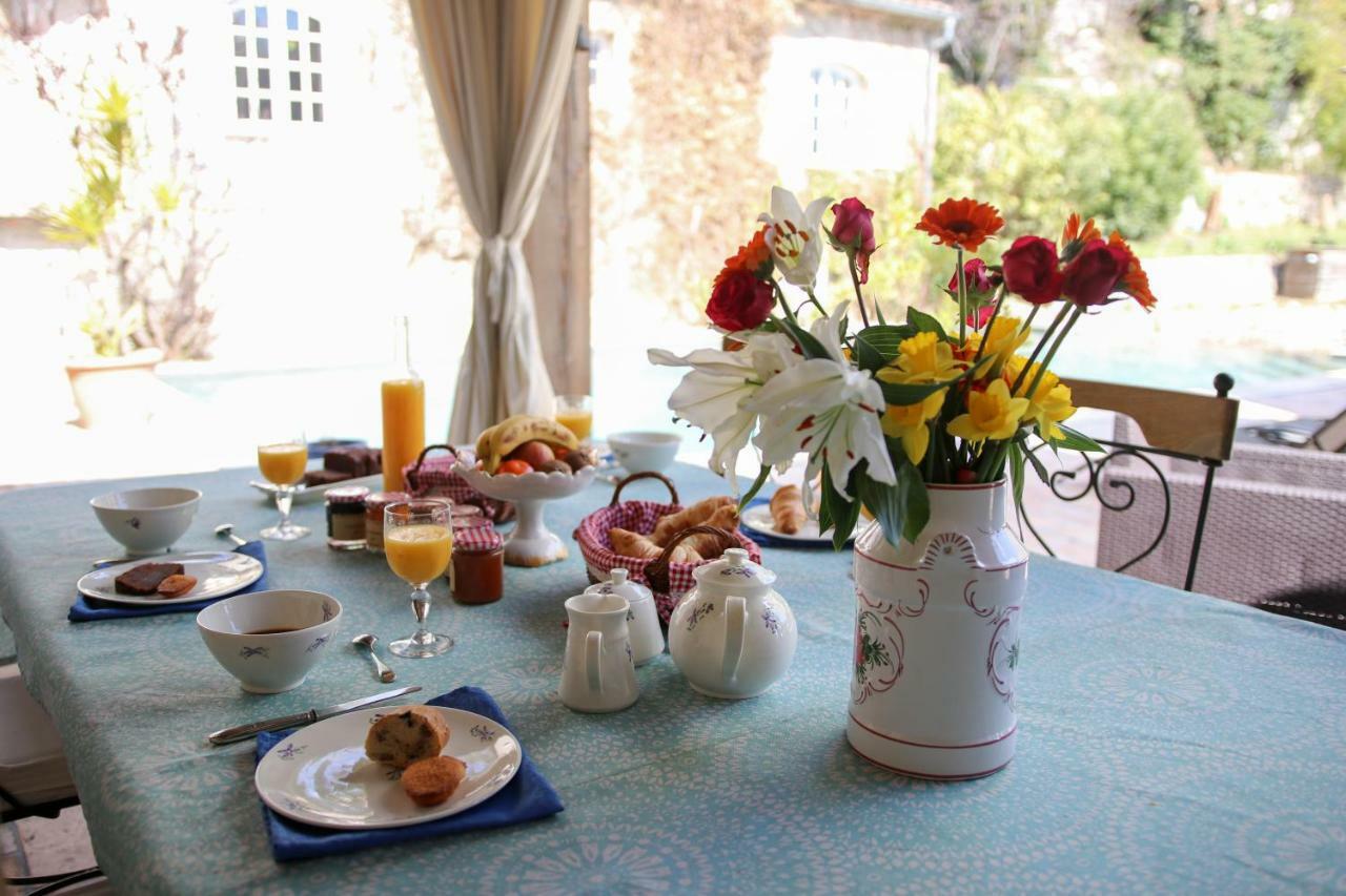 Bed and Breakfast Le Mazet De Tourrettes Экстерьер фото